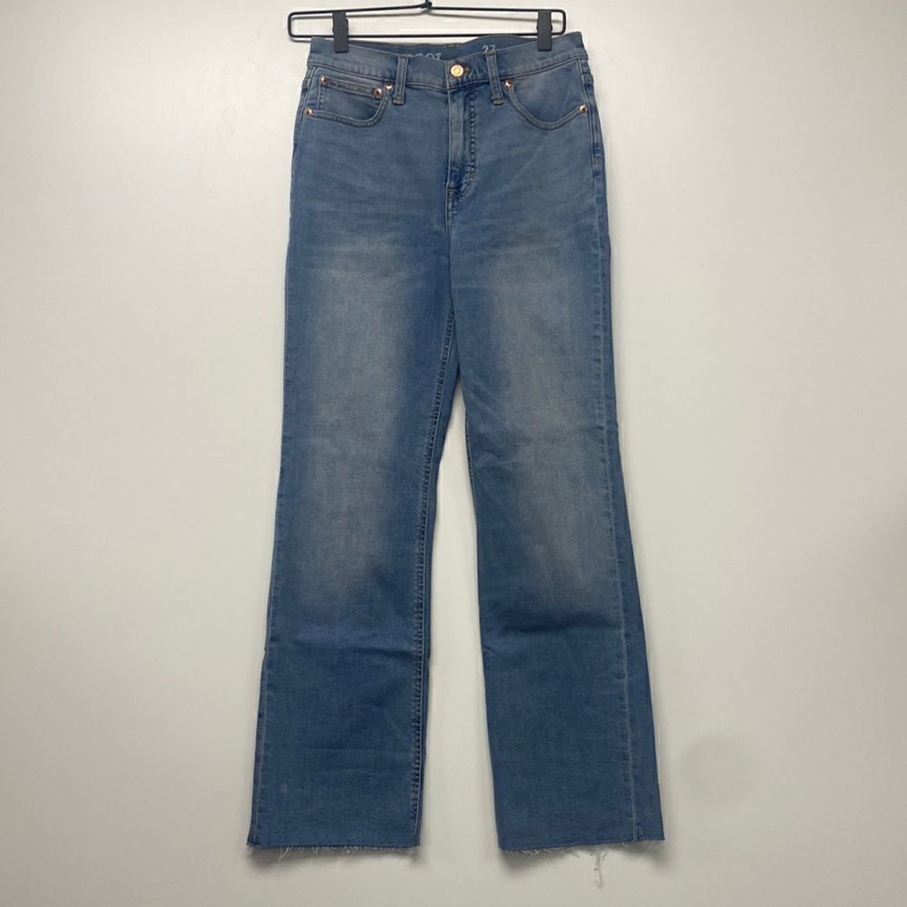 High-rise slim demi-boot jean in Pin Cherry wash